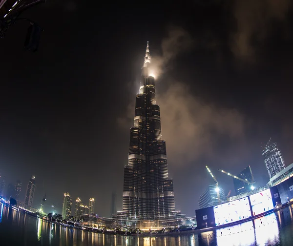 Burj khalifa w nocy — Zdjęcie stockowe