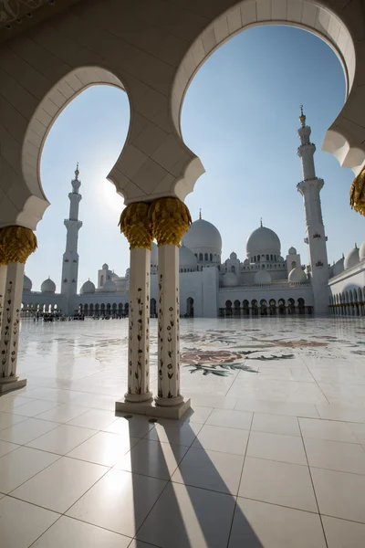 Sheikh zayed gran mezquita Abu Dhabi Emiratos Árabes Unidos — Foto de Stock