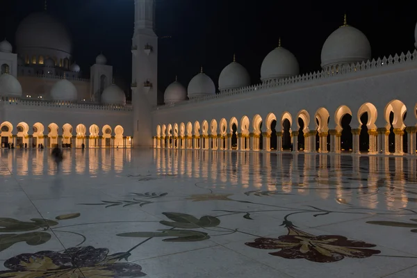 Sheikh zayed gran mezquita Abu Dhabi Emiratos Árabes Unidos — Foto de Stock