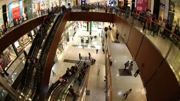Εμπορικό κέντρο Ντουμπάι στα Ηνωμένα Αραβικά Εμιράτα ΗΑΕ — Αρχείο Βίντεο