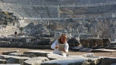 turist alarak fotoğraf dijital tablet ile
