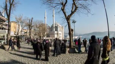 zaman atlamalı fotoğraf, Ortaköy Meydanı yürüme insanlar