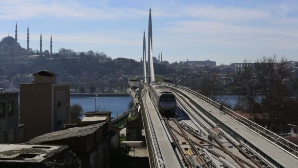 Metro trein brug en station 3 — Stockvideo