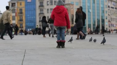 yaya Taksim meydanında yürüyüş