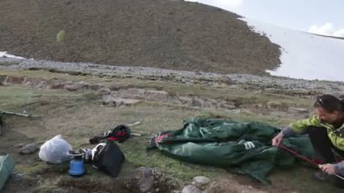 Kamp çadır Dağı'nda yunuslama