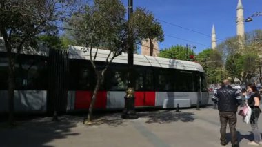 Ayasofya Sophia 2 Caddesi'ndeki tramvay pass