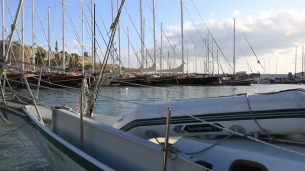 Bodrum Harbor (pan shoot) — Stock Video