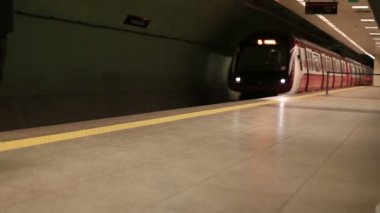 Metro istasyonu.