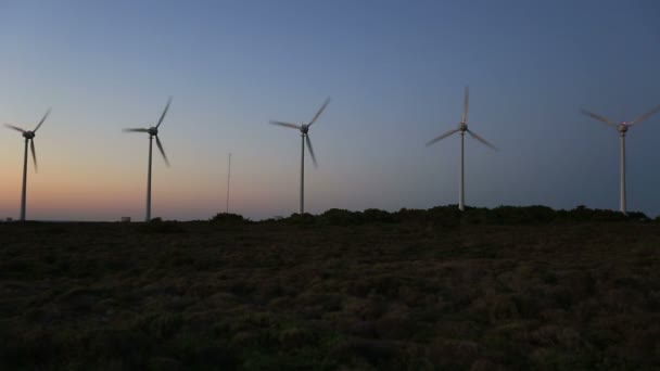 Wind turbine, väderkvarn, grön energi, förnybar energi — Stockvideo