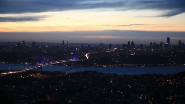 Istanbul Night City i Bosphorus Bridge scena 7 HD 1080p — Wideo stockowe