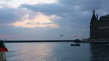 Haydarpaşa liman ve Gar Binası
