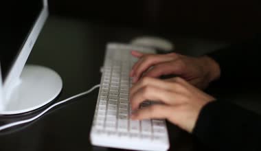 klavye ve Kullanım fare yazarak