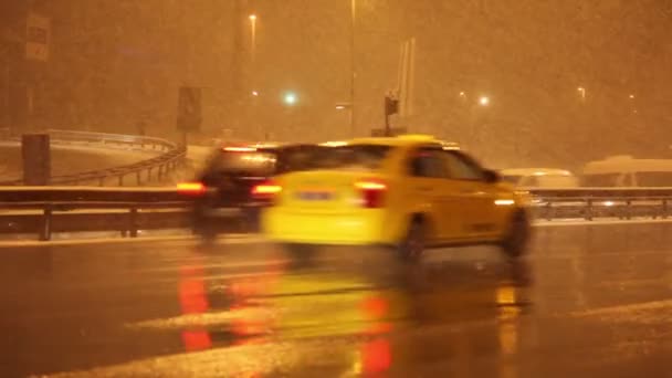 Winter traffic 3 HD 1080p — Stock Video