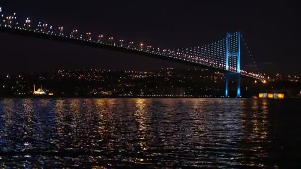 晚上博斯普鲁斯海峡大桥 — 图库视频影像
