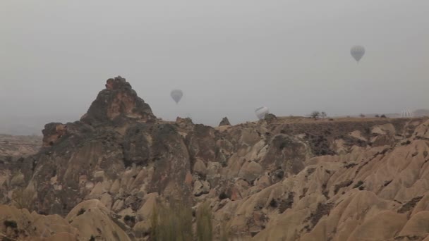 Air balloon trips at Famous city  Cappadocia Turkey — Stock Video