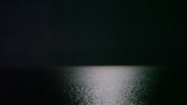 Mondschein am Ozean hd 1080p — Stockvideo