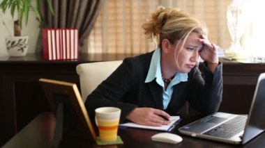 Orta yaş iş kadın çalışma