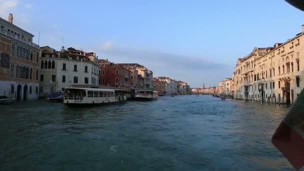 Water reis on the Grand Canal (Canale Grande) — Stockvideo