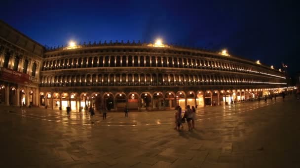 Turismo de visita en Venecia — Vídeo de stock