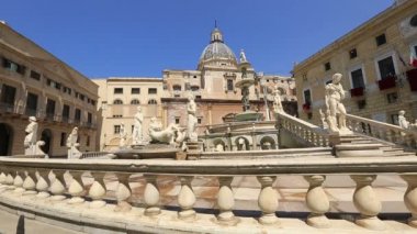 Fontana Pretoria Piazza Pretoria