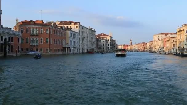 Water reis on the Grand Canal (Canale Grande) — Stockvideo