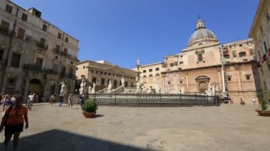 Fontana Pretoria Piazza Pretoria