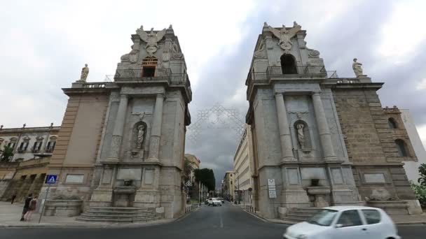 Zaman atlamalı anıt Porta Felice — Stok video