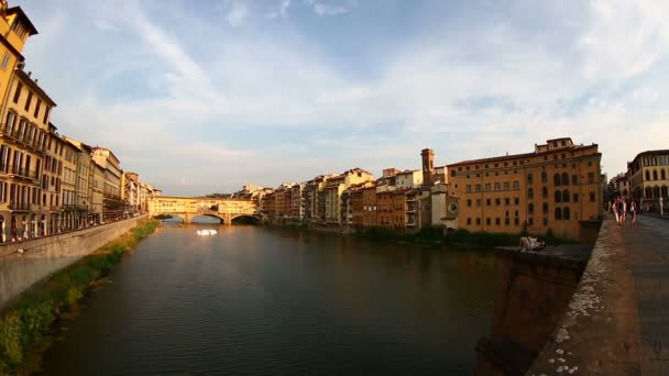 Ponte vecchio Köprüsü — Stok video