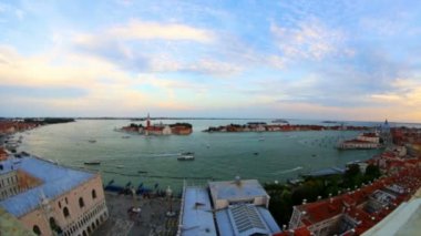 Hava siluetinin manzarasına Venedik (Venezia)