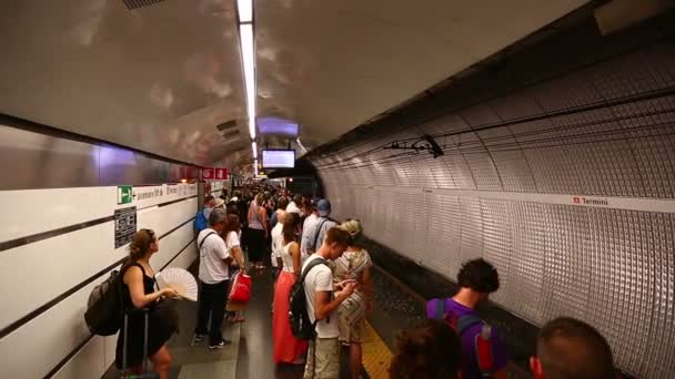 Metro i Rom — Stockvideo