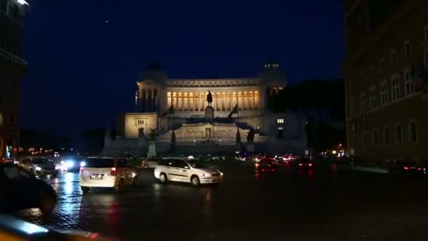 Dolly shot vittorio emanuele denkmal — Stockvideo