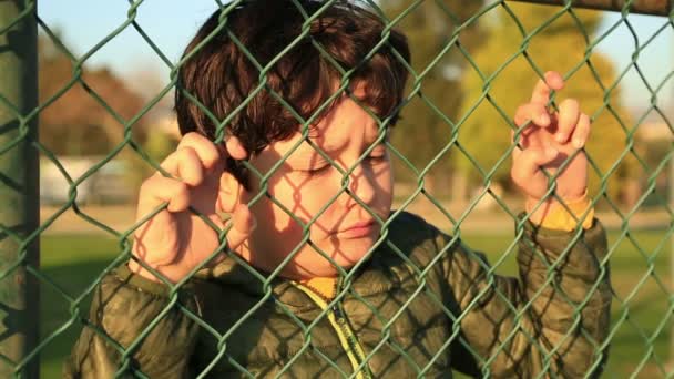 Triste jeune garçon 