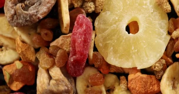 Una Mezcla Frutas Secas Saludables Girando — Vídeo de stock