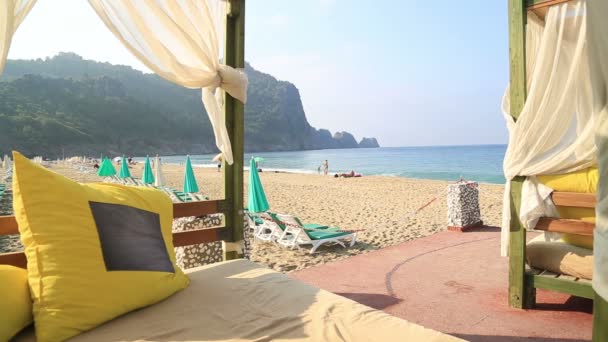 Gazebo en la playa — Vídeos de Stock