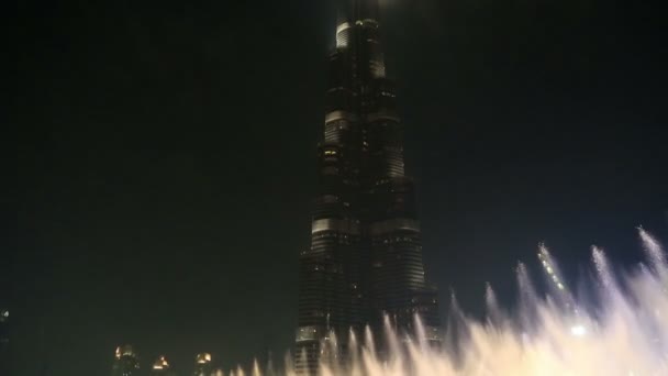 Burj Khalifa szökőkút műsorral 8 — Stock videók