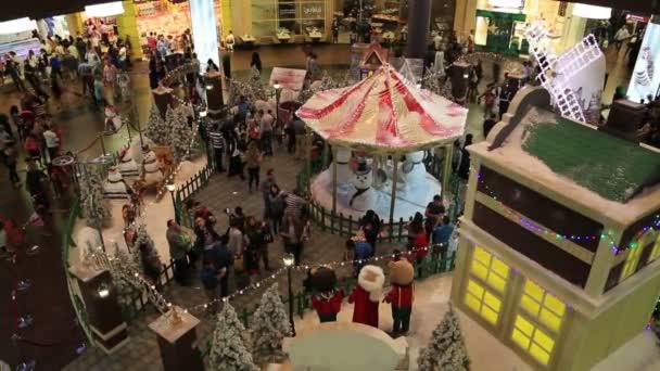 Gedränge in der Dubai Mall — Stockvideo