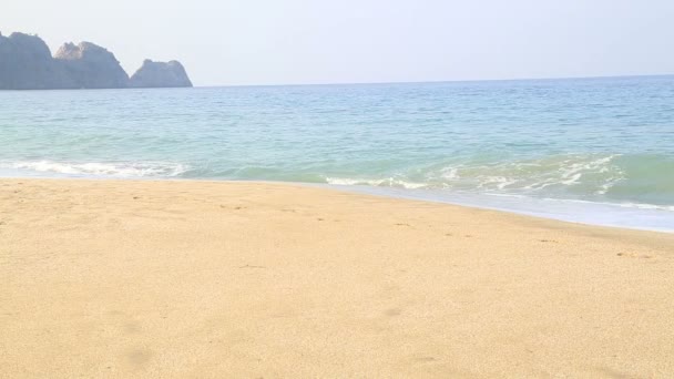 Playa de Cleopatra y mar Mediterráneo — Vídeo de stock