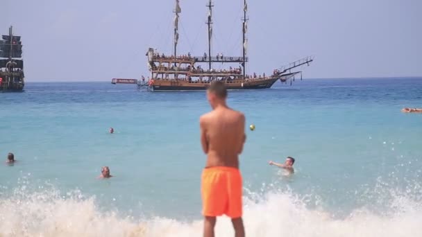 Cenas de férias de verão na praia — Vídeo de Stock