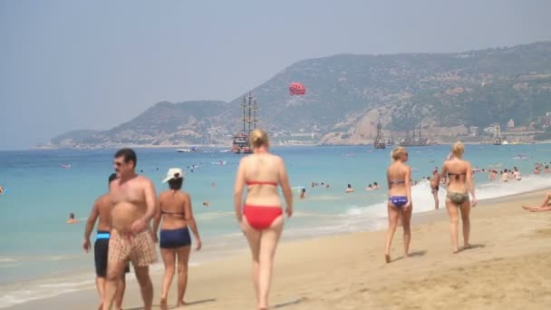 Escenas de vacaciones de verano en la playa — Vídeos de Stock