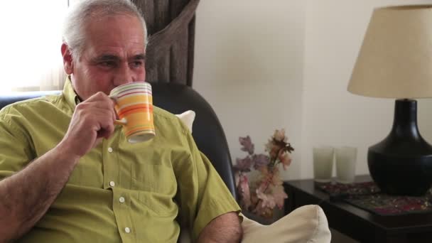 Portrait of a man drinking coffee 2 — Stock Video