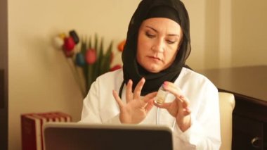 Müslüman doktor 3 çalışma