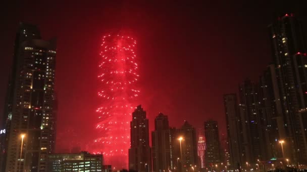 Burj Khalifa Capodanno 2015 spettacolo pirotecnico — Video Stock