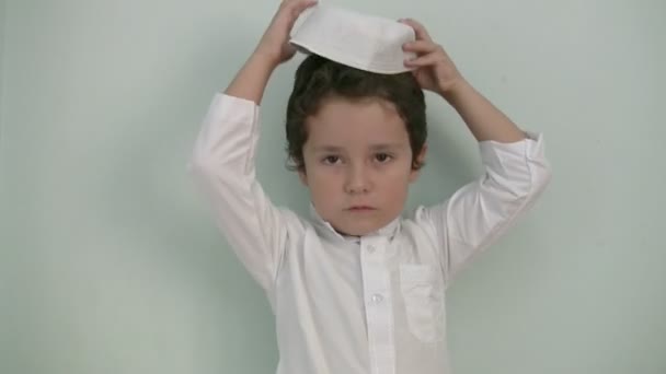 Little boy shows the sign of OK — Stock Video