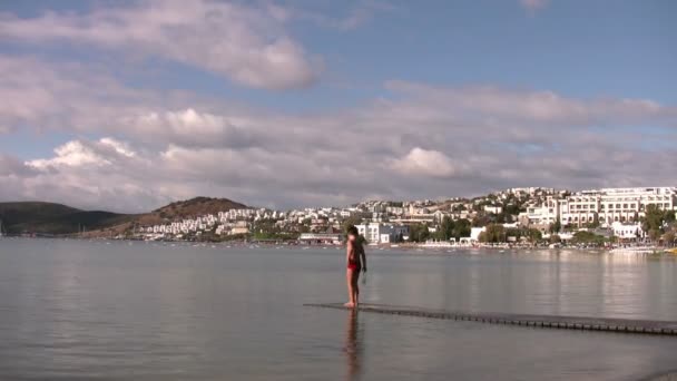 Enfant à la plage — Video