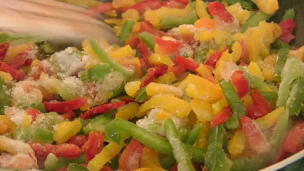 Cuisson au poivre dans une casserole 