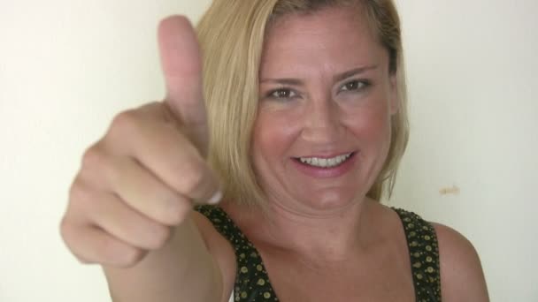 Happy women showing a thumb up — Stock Video