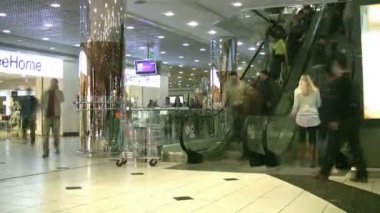 Alışveriş Merkezi yürüyen merdiven