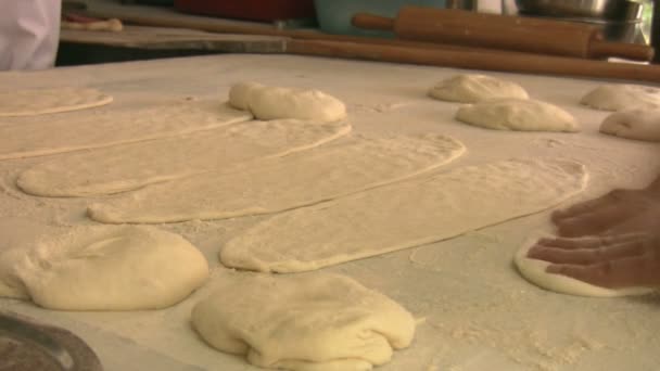 Chef haciendo Pizza a Mano — Vídeo de stock