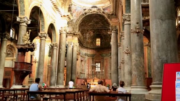 Barokní kostel San Giuseppe dei Teatini — Stock video