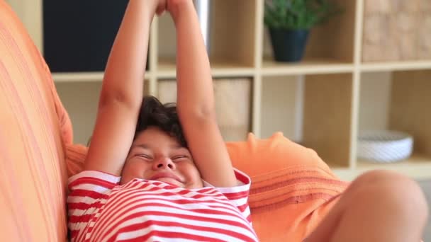 Sleepiness cute boy 3 — Stock Video